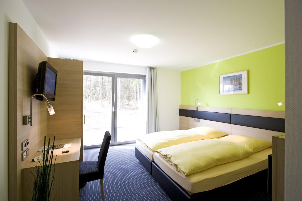 Hotel Und Kongresszentrum Wanderath Baar  Quarto foto